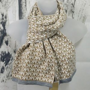 🛑SOLD Michael Kors MK Winter Scarf Tan w Gray